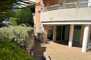 Local commercial idéal profession médicale ou paramédicale - Carqueiranne le Port