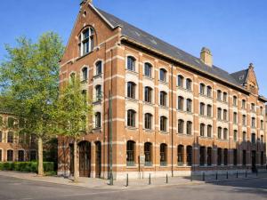  alt="Via Sana s'implante en Belgique et ouvre son premier centre clé en main à Bruxelles à destination des professionnels de santé."