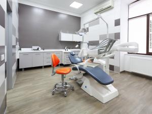  alt="Quid du marché des soins dentaire face au boom des centres dentaires?"