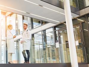  alt="Lancement d'un appel à projets pour la mise en place de centres et maisons de santé « participatifs »"