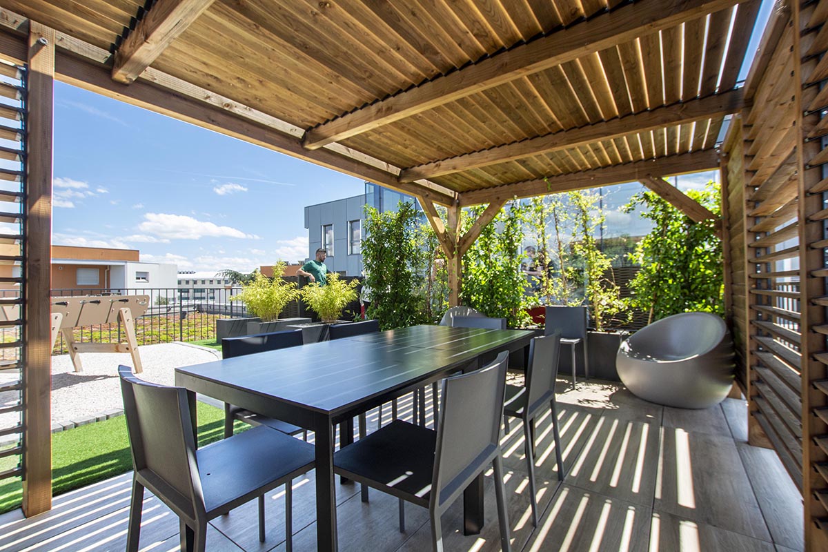 Espace de medworking dentaire Instacare LYON 8